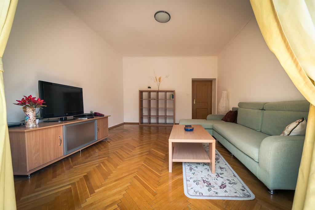 Apartment Kruna Center 포드고리차 외부 사진